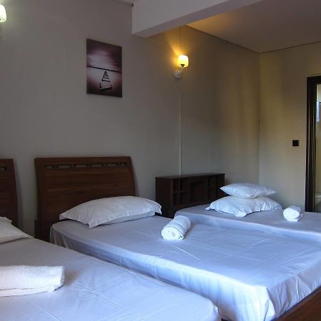 West Palm Inn Flic-en-Flacq Dış mekan fotoğraf