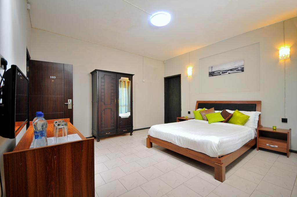 West Palm Inn Flic-en-Flacq Dış mekan fotoğraf