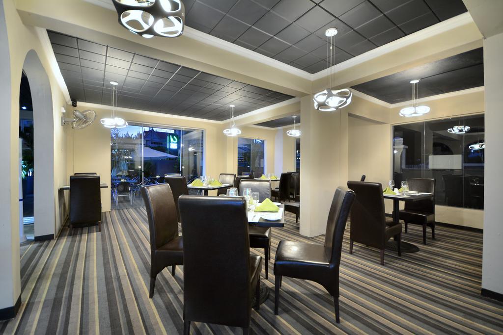 West Palm Inn Flic-en-Flacq Dış mekan fotoğraf
