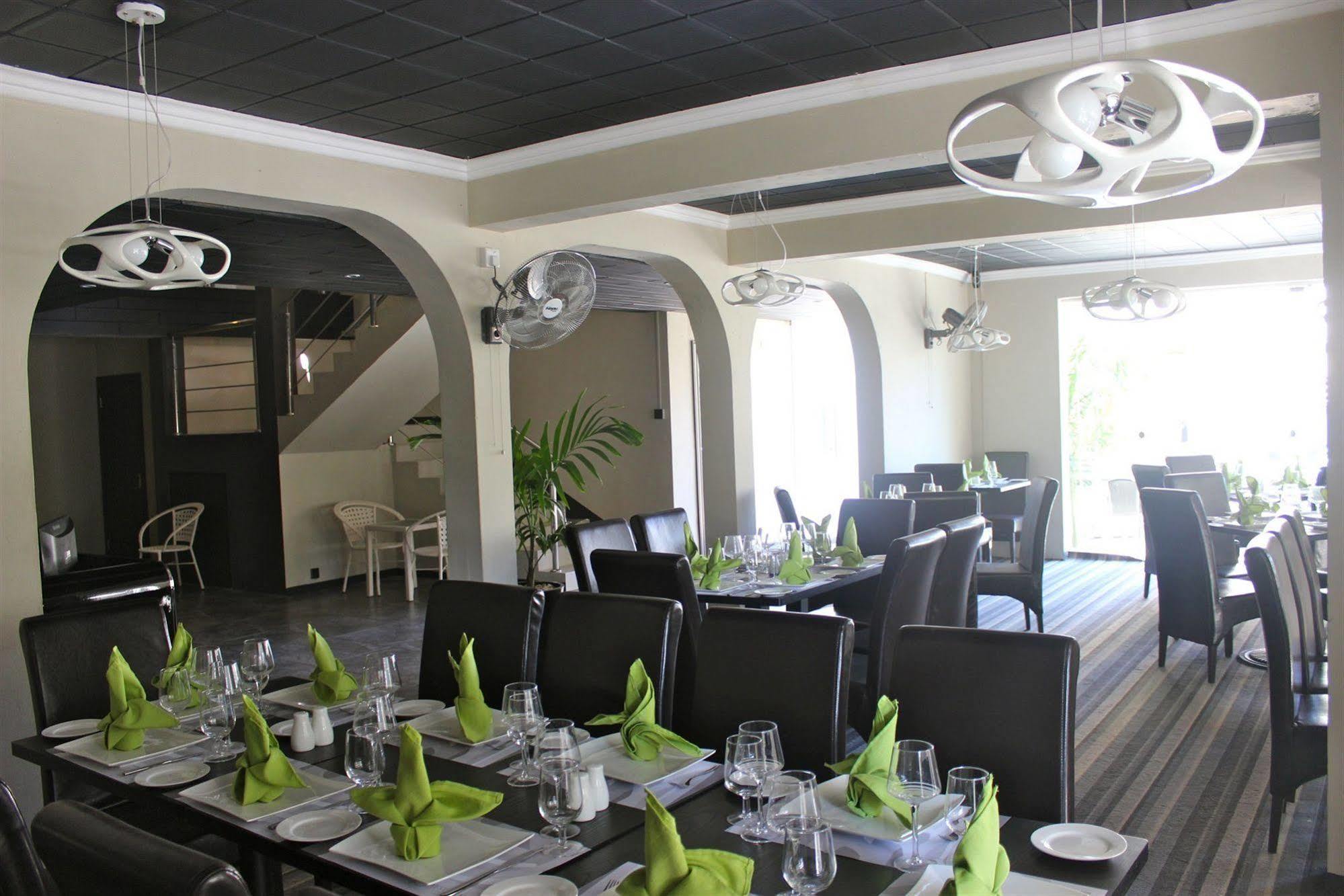 West Palm Inn Flic-en-Flacq Dış mekan fotoğraf
