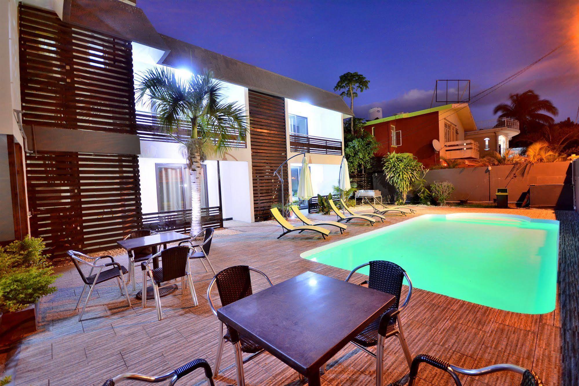 West Palm Inn Flic-en-Flacq Dış mekan fotoğraf