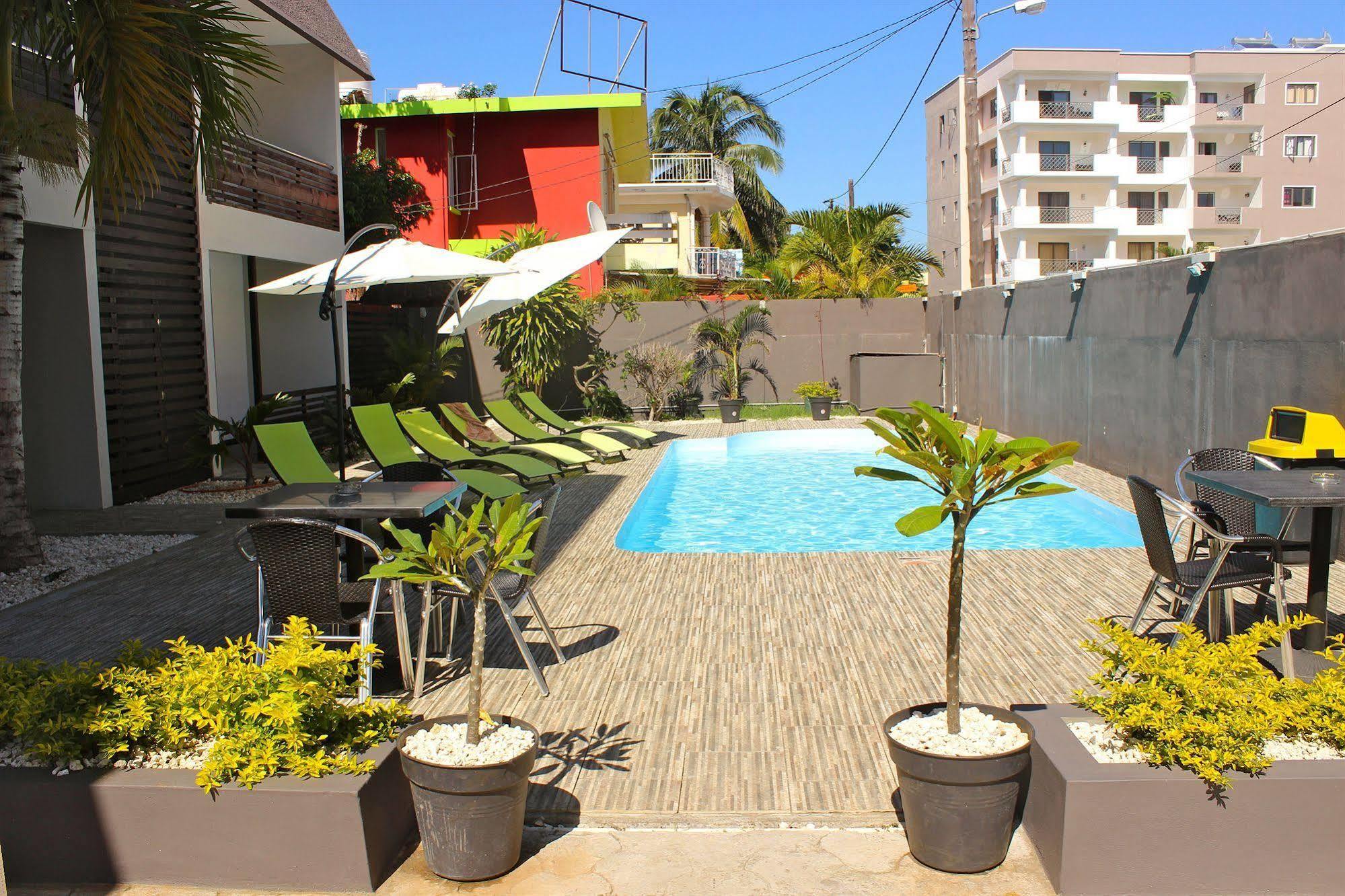 West Palm Inn Flic-en-Flacq Dış mekan fotoğraf