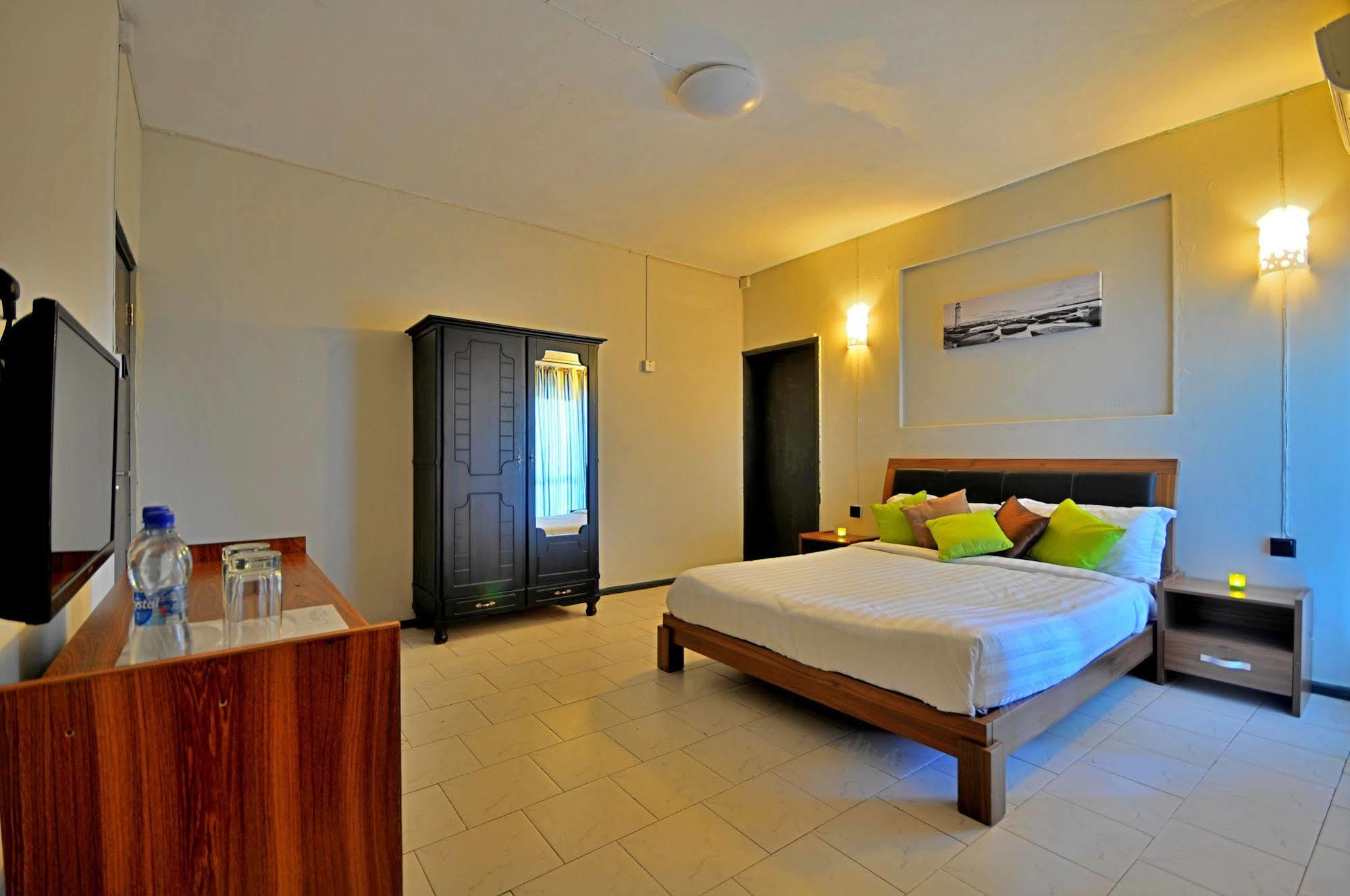 West Palm Inn Flic-en-Flacq Dış mekan fotoğraf
