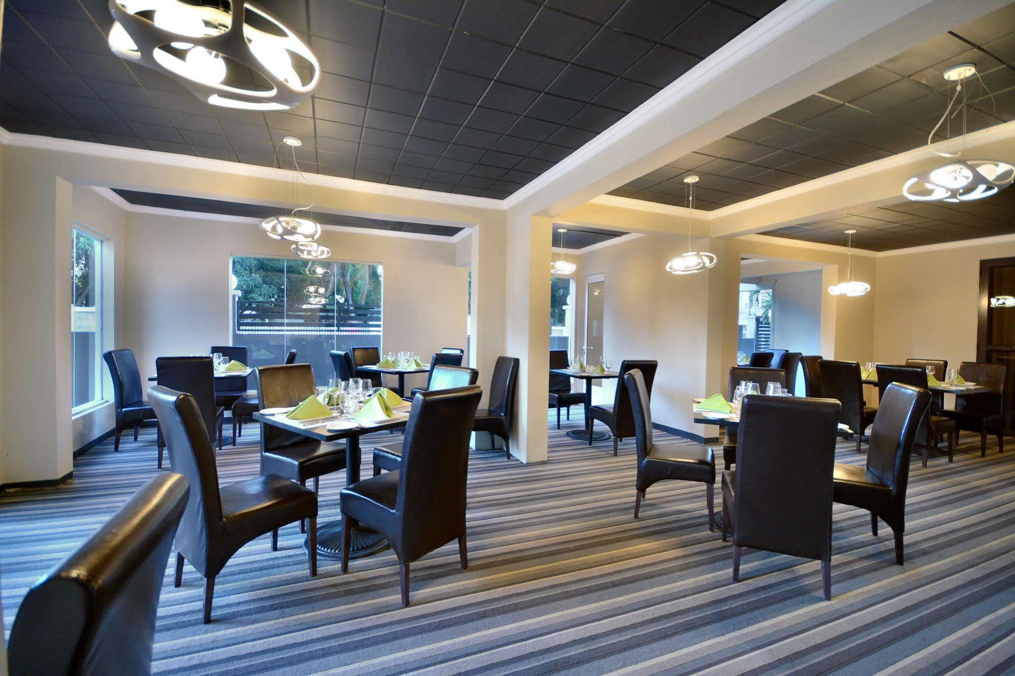 West Palm Inn Flic-en-Flacq Dış mekan fotoğraf